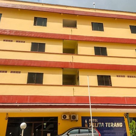 Oyo 3372 Hotel Pelita Terang Nagoya Esterno foto