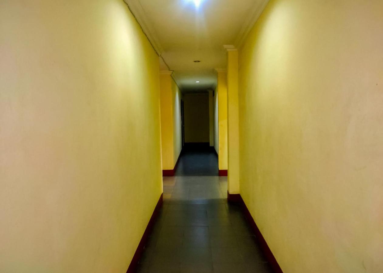 Oyo 3372 Hotel Pelita Terang Nagoya Esterno foto