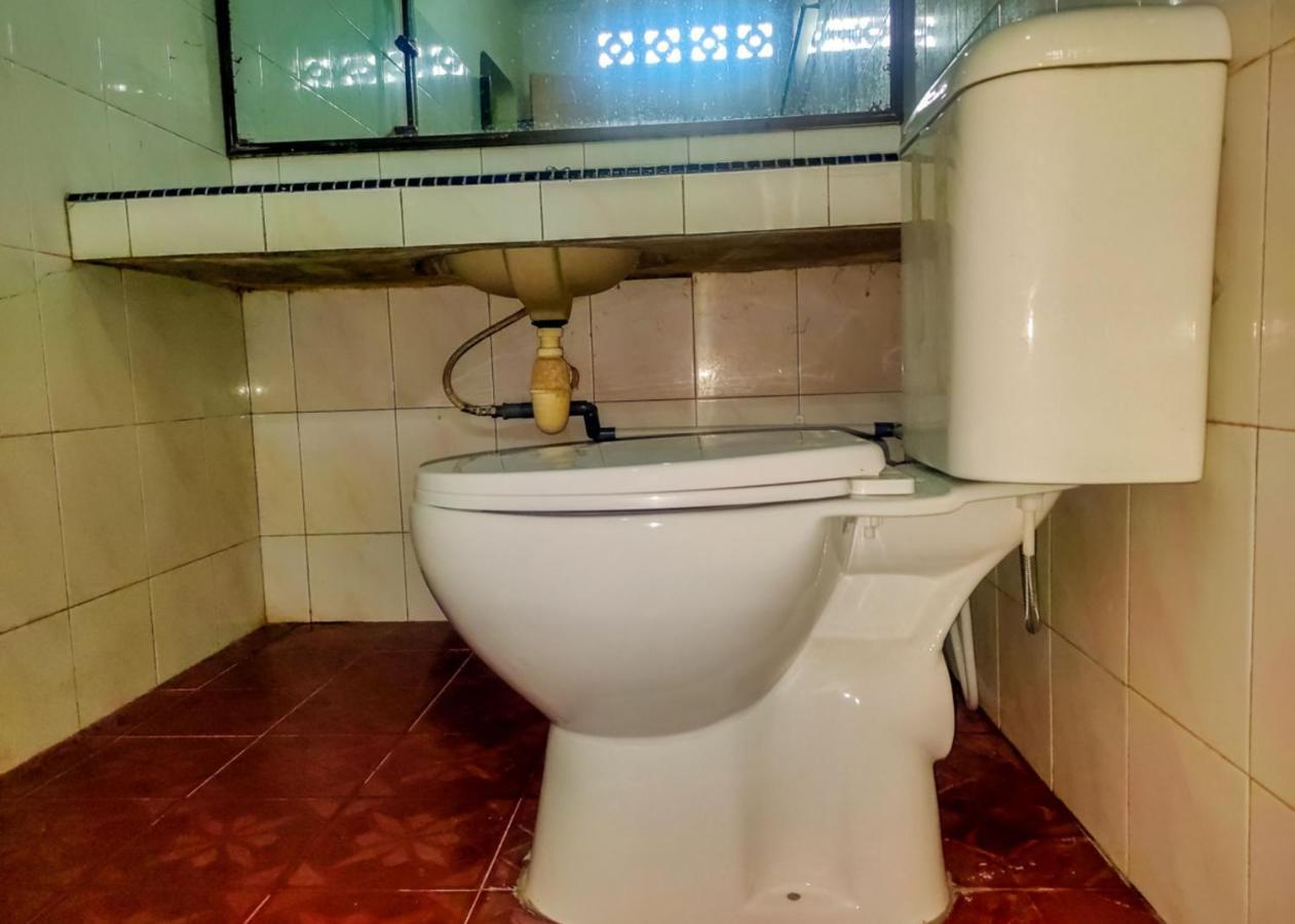 Oyo 3372 Hotel Pelita Terang Nagoya Esterno foto