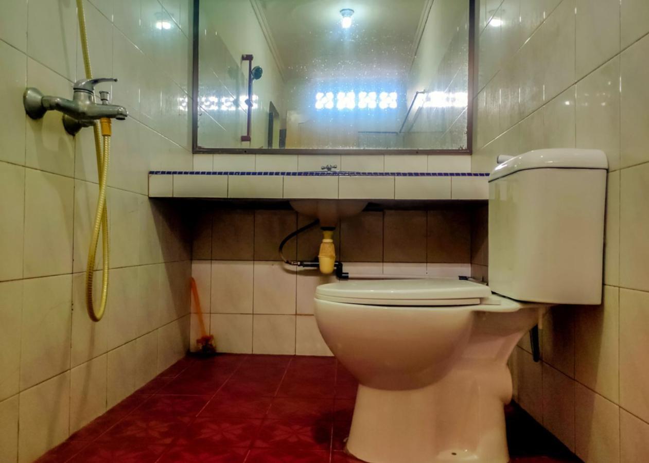 Oyo 3372 Hotel Pelita Terang Nagoya Esterno foto